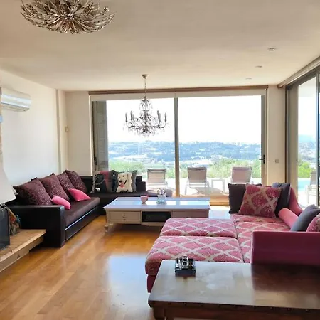 Mirtylla Luxury Retreat W Pool, Bbq And Gym ヴィラ イラクリオン